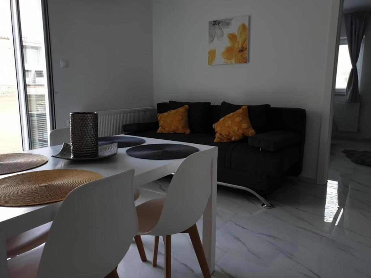 Premium Apartments Adore Novalja Kültér fotó
