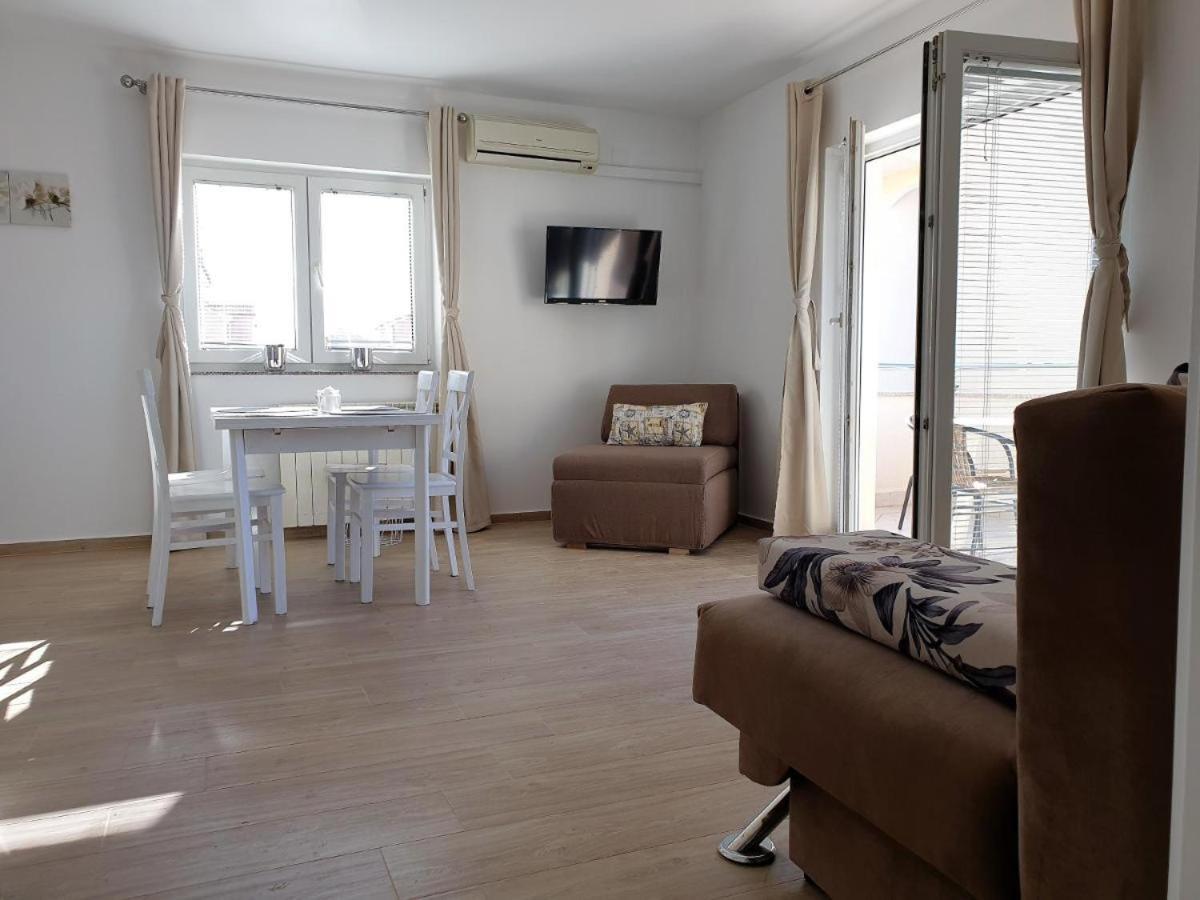 Premium Apartments Adore Novalja Kültér fotó